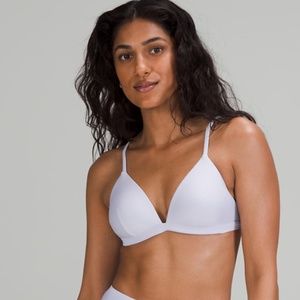 Lululemon Waterside Swim Top  A/B Cup Size 6 Pastel Blue